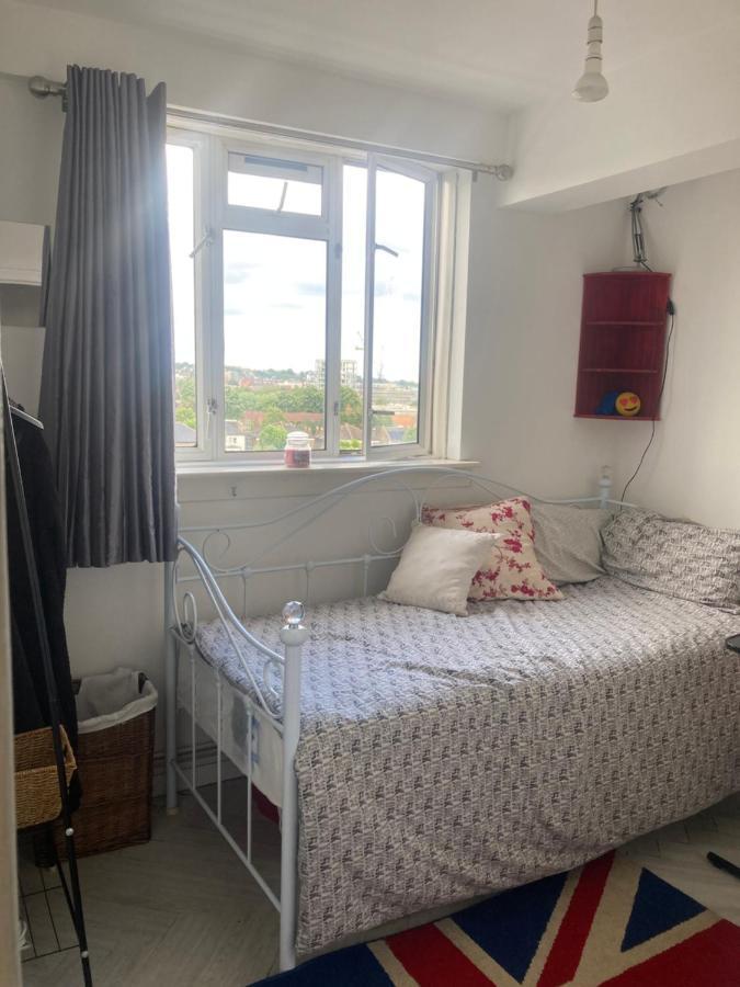 Kilburn Homestay London