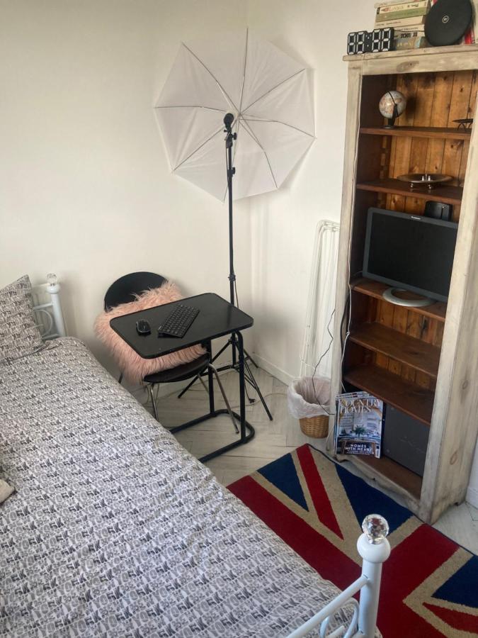 Kilburn Homestay